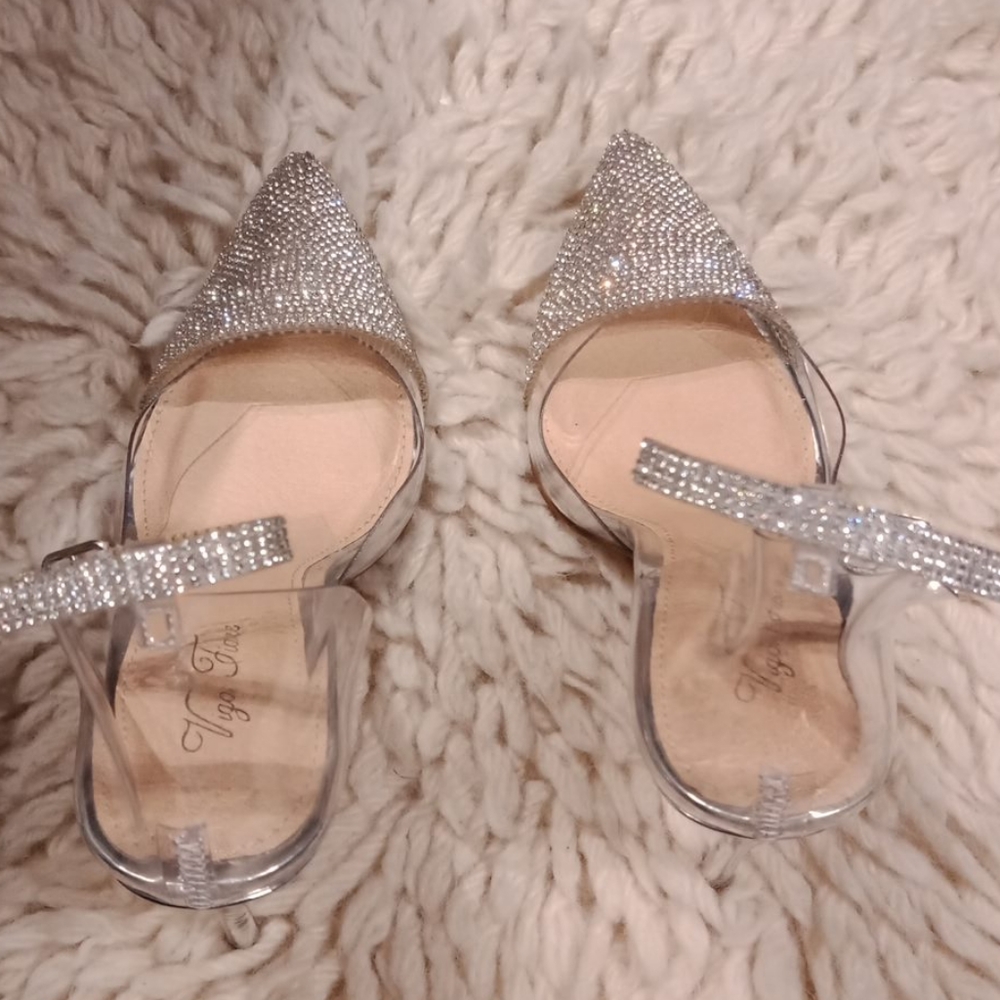 Beautiful heels - Picture 10 of 16